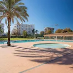 Da Rocha Retreat
